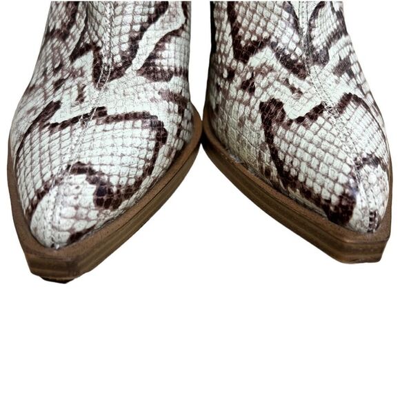 Vince Camuto Ginsel Snake Print Leather Booties Size 7 Women's Pointed Toe - Picture 6 of 8